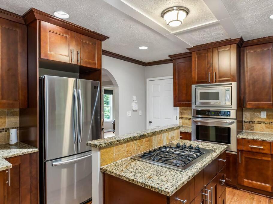Gorgeous East Village Home Near Downtown Sleeps 12 5 Bedrooms Coffee Bbq Ac Parking Atlanta Ngoại thất bức ảnh