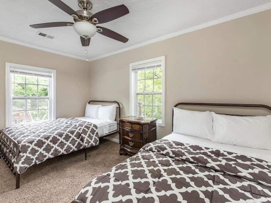 Gorgeous East Village Home Near Downtown Sleeps 12 5 Bedrooms Coffee Bbq Ac Parking Atlanta Ngoại thất bức ảnh